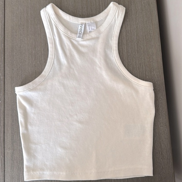 Divided Tops - Divided sleeveless round neck crop top